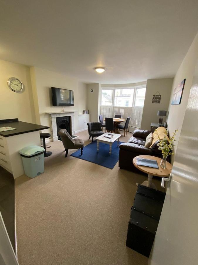 St Margarets Modern Georgian 2 Bedroom Apartment Ryde  Exterior photo