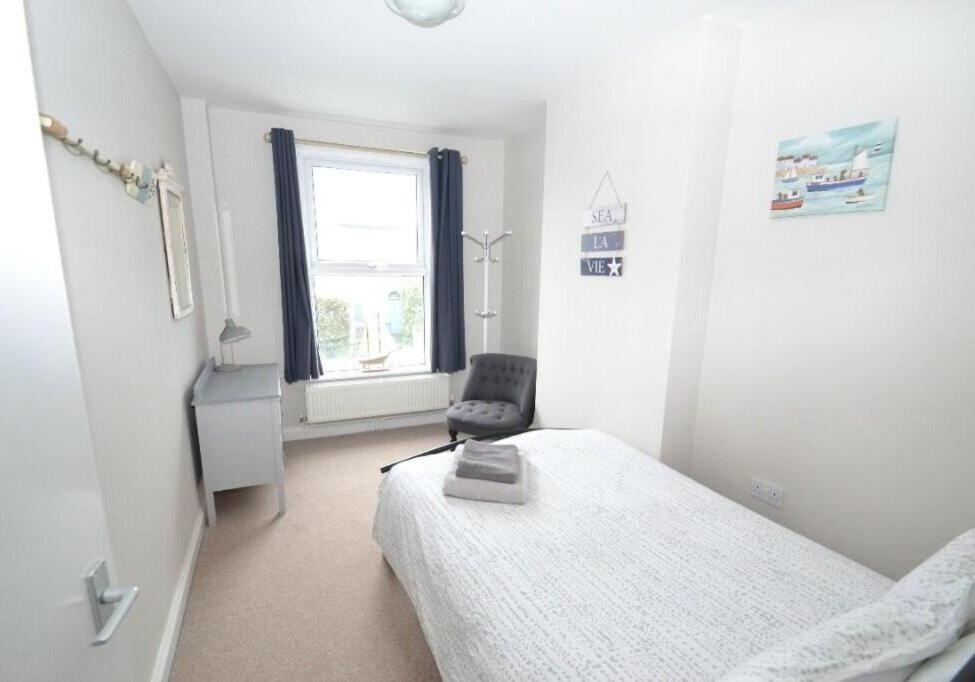 St Margarets Modern Georgian 2 Bedroom Apartment Ryde  Exterior photo